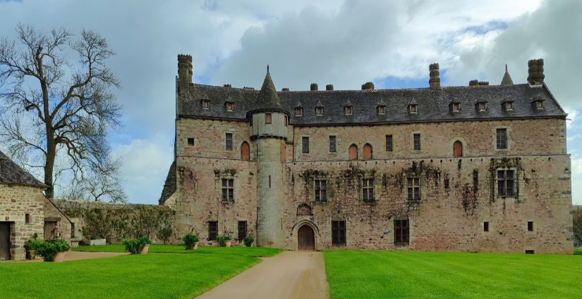 /visites-ludiques/238949-domaine-de-la-roche-jagu-visites-animations-et-spectacles-ploezal.html