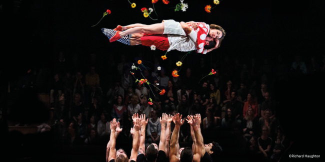 Spectacle acrobatique et musical "Dans Ton Coeur", Festival Ay-Roop, Rennes