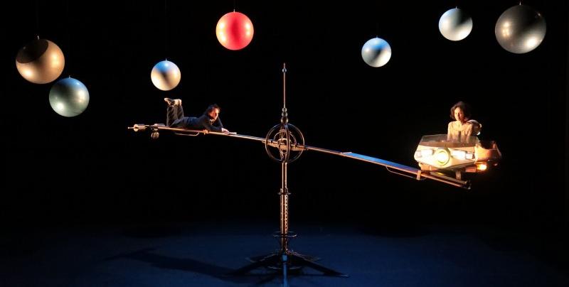 aux etoiles specctacle jeune public jacobambins a dinan Aux étoiles, cirque jeune public, Les Jacobambins à Dinan
