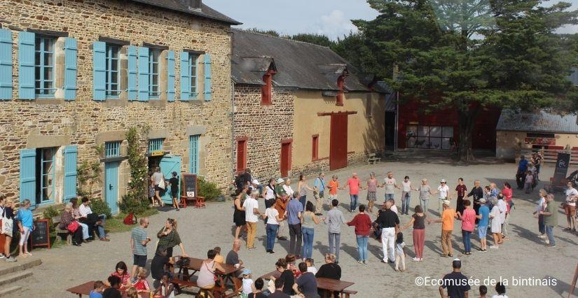 Initiation aux danses bretonnes et Fest-Deiz à l'Ecomusée de la Bintinais à Rennes