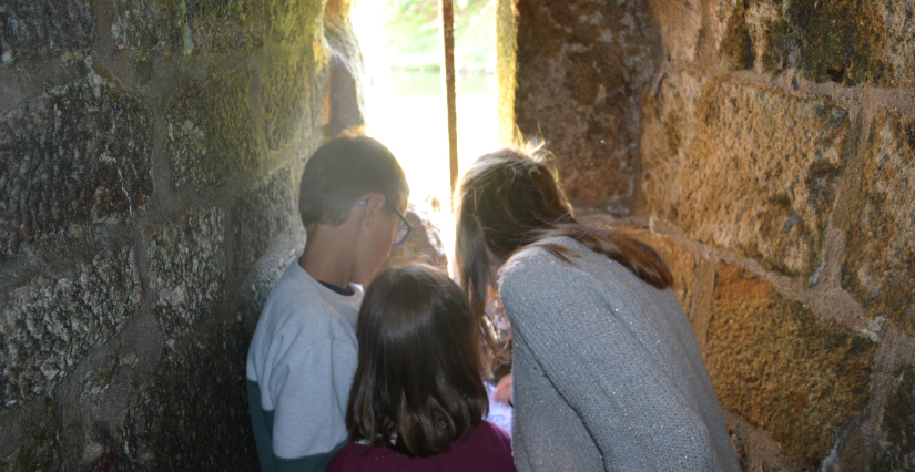 Le coin des p’tits malins : "Les bâtisseurs de forteresse" au Château de la Hunaudaye près de Lamballe