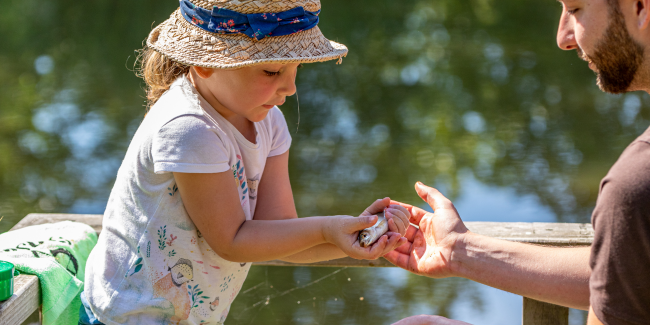 Je pêche mon premier poisson, dès 3 ans, avec la Maison Pêche et Nature dans les Côtes-d'Armor