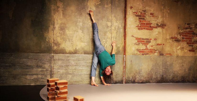 "Des nuits pour voir le jour", spectacle de cirque, Ay-Roop près de Rennes