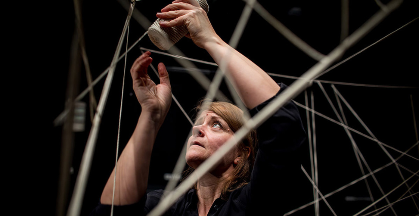 © Jeanne Paturel "Tenir", performance plastique et chorégraphie avec Lillico à Rennes