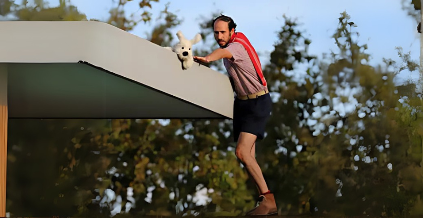 © Cie Qui s’y colle Spectacle pour Les Estivales des Jardins de Brocéliande, "Chien", près de Rennes