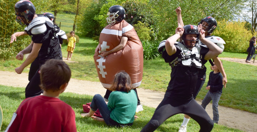 "Dont' do it !" spectacle en famille aux Jardins de Brocéliande près de Rennes