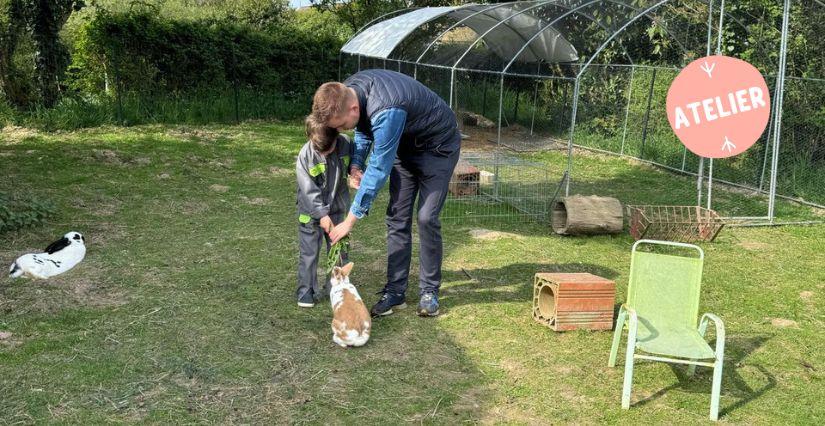 Atelier mini-fermier pour enfants à la Roulotte des Animaux près de Rennes