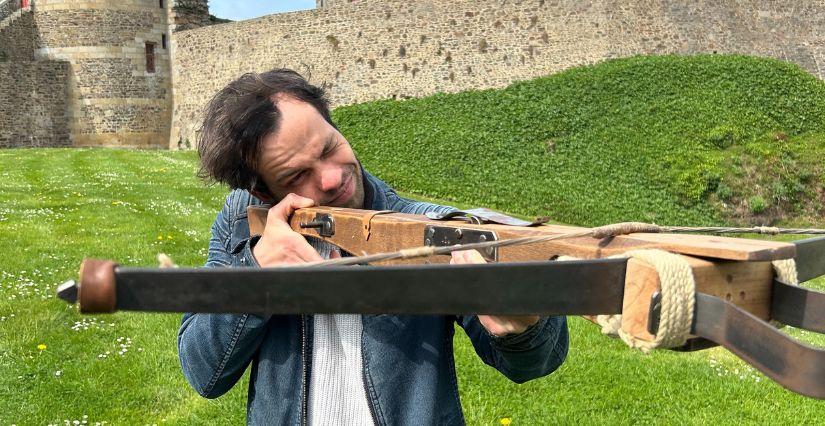 Animation en famille "le jeu du Papeugau" au Château de Fougères