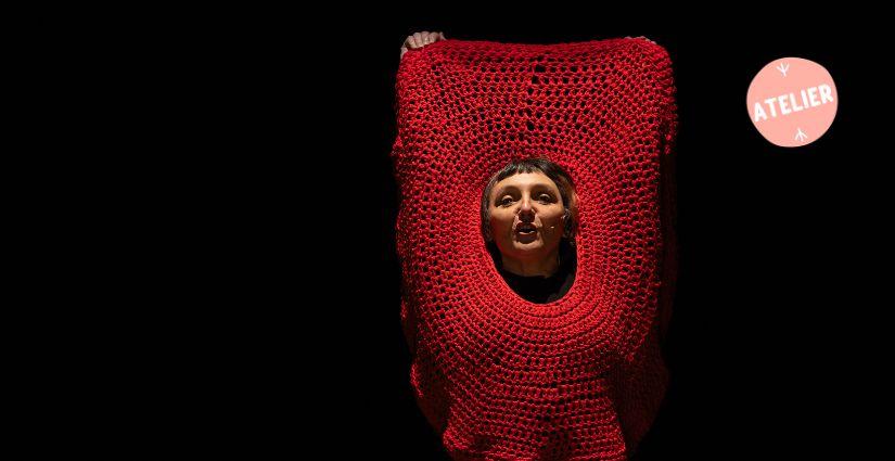 Atelier créatif tricotin en duo parent-enfant au théâtre de l'Aire Libre près de Rennes 